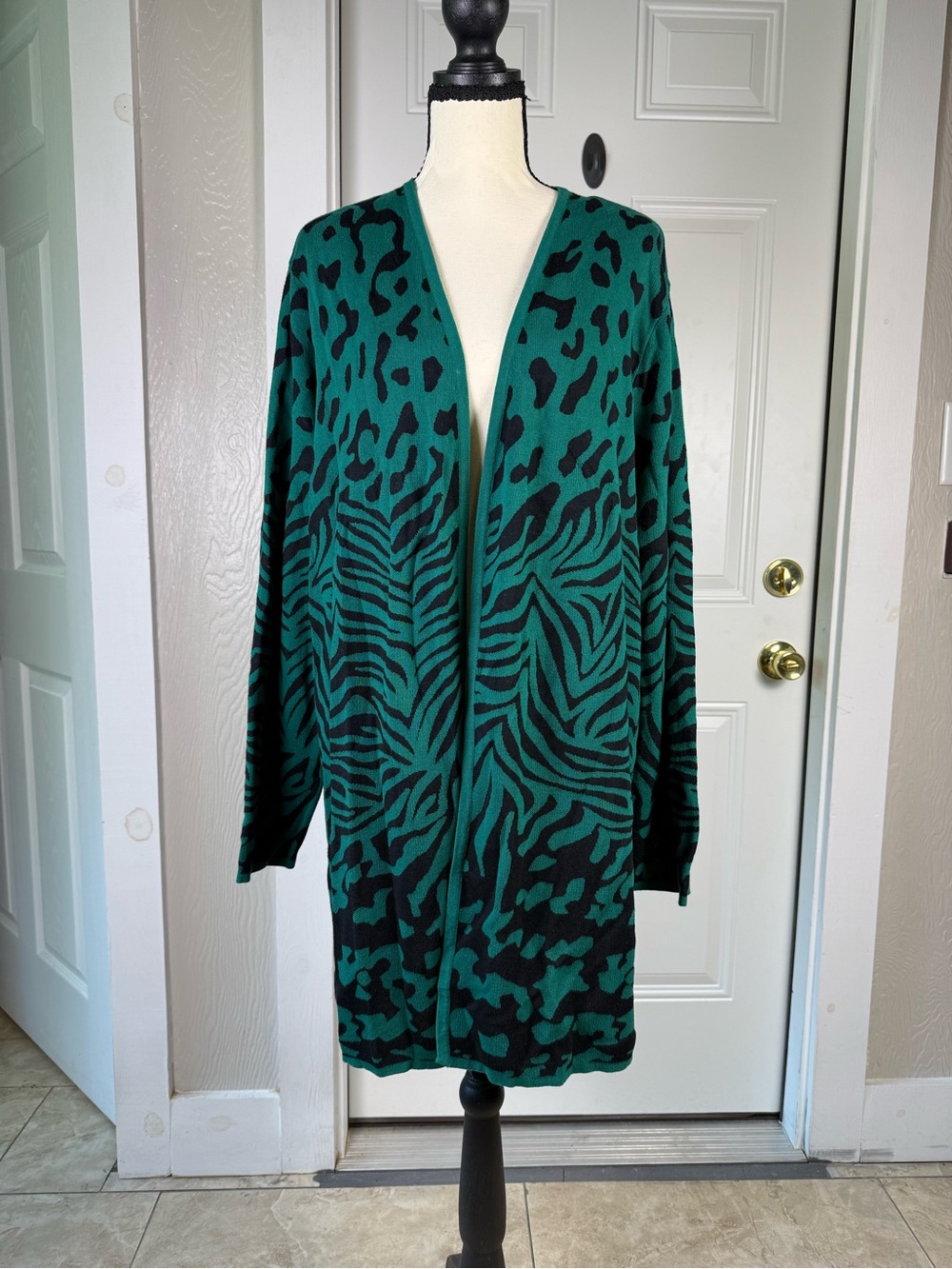 JM Collection Green and Black Animal-Print Open Cardigan